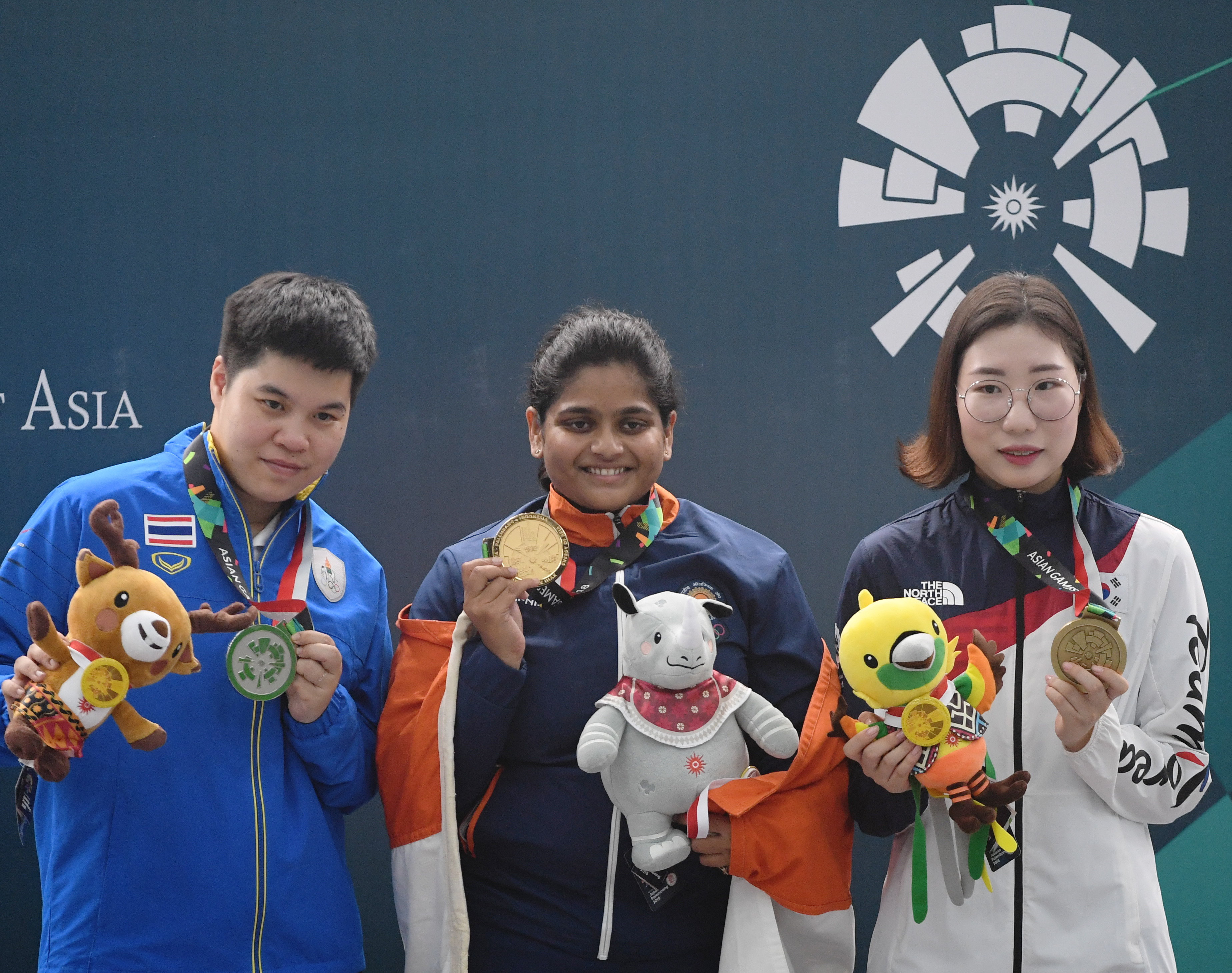 First woman to win gold 2025 medal in asian games 2018